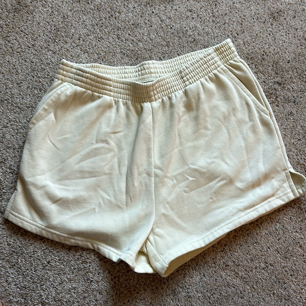 cocoberry size s beige shorts never worn